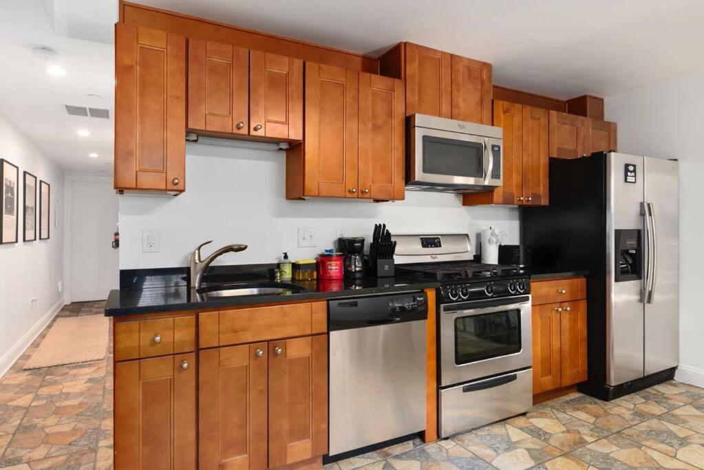 Upscale 2Br Apartment With Patio Washington Ngoại thất bức ảnh