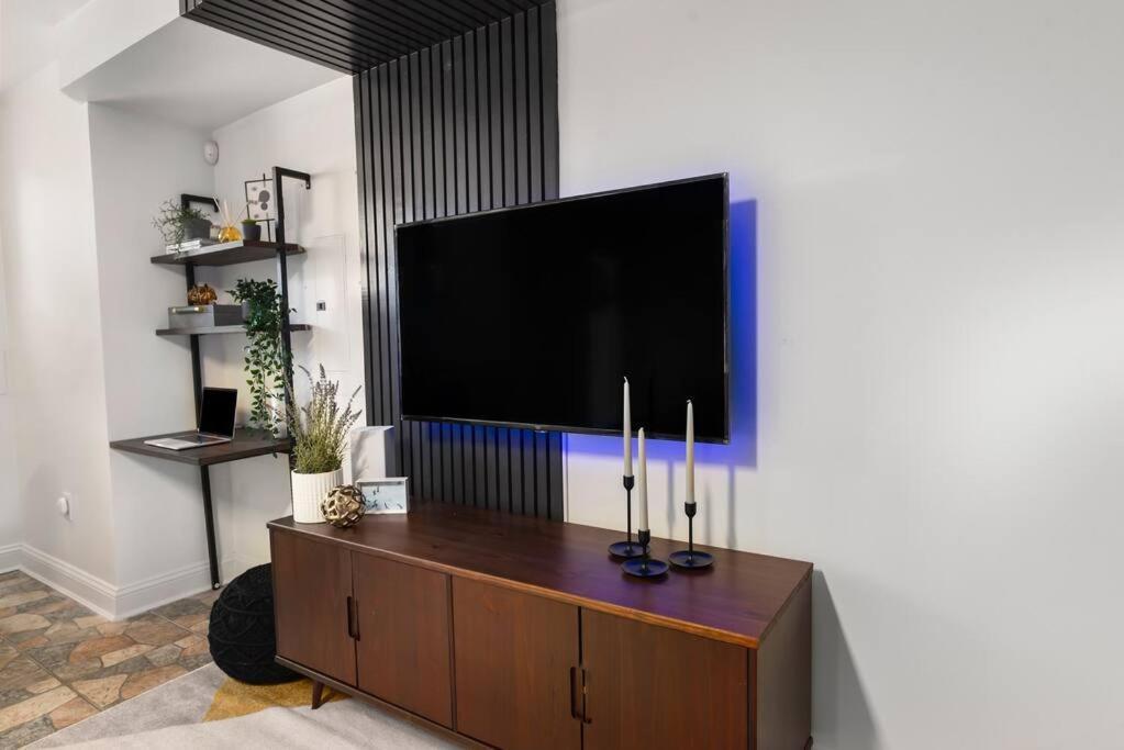 Upscale 2Br Apartment With Patio Washington Ngoại thất bức ảnh