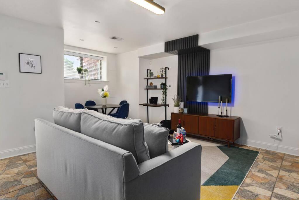 Upscale 2Br Apartment With Patio Washington Ngoại thất bức ảnh